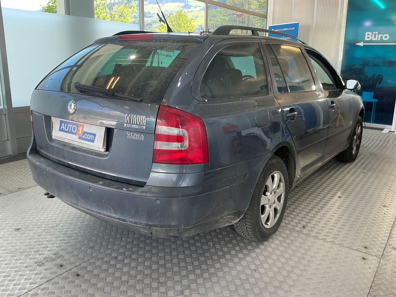 Skoda Octavia 1.9 TDI Elegance 4x4 2006 – снимка 2