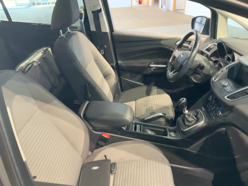 Ford Grand C-Max 2.0 TDCi Titanium 2016 – снимка 17