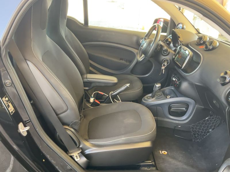 Smart fortwo 0.9 Turbo Basis passion 2018 – снимка 16