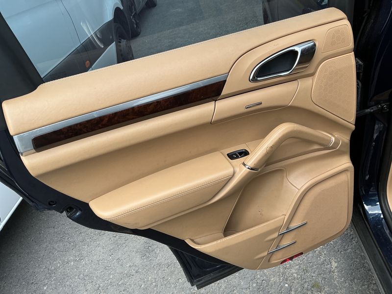 Porsche Cayenne Diesel 2012 – снимка 36