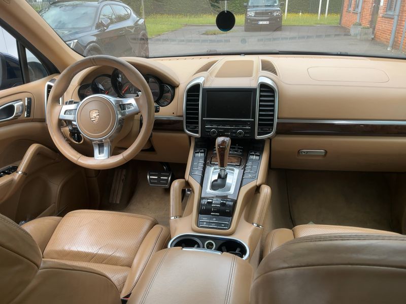 Porsche Cayenne Diesel 2012 – снимка 17