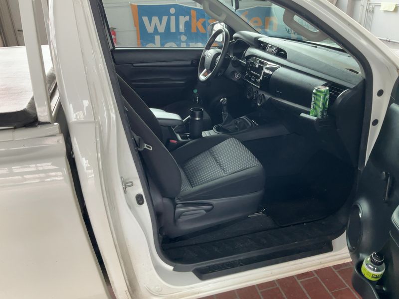 Toyota Hilux 2.4 D-4D Single Cab Duty 4x2 2021 – снимка 16