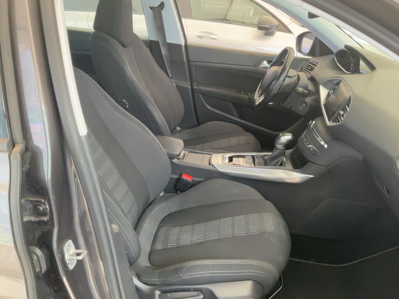 Peugeot 308 2.0 Blue-HDi Business-Line 2016 – снимка 16