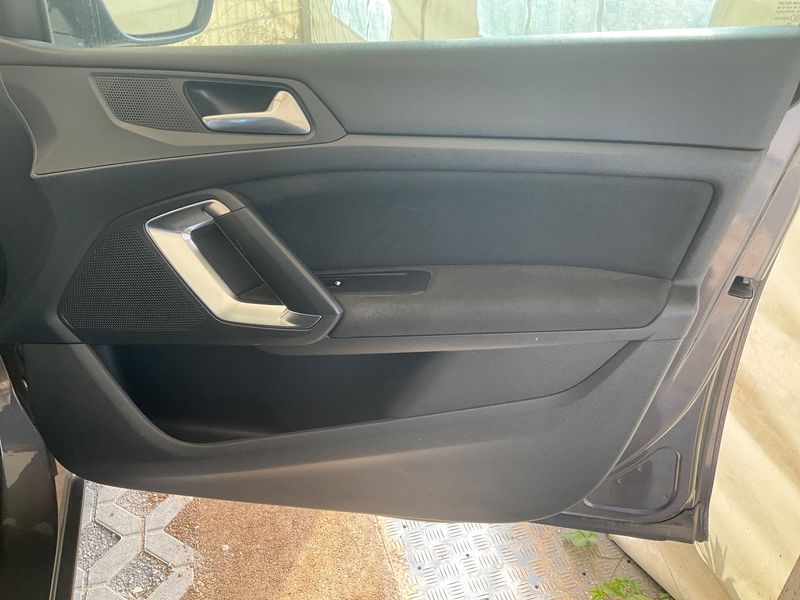 Peugeot 308 2.0 Blue-HDi Business-Line 2016 – снимка 28