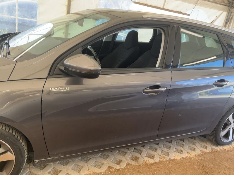 Peugeot 308 2.0 Blue-HDi Business-Line 2016 – снимка 4