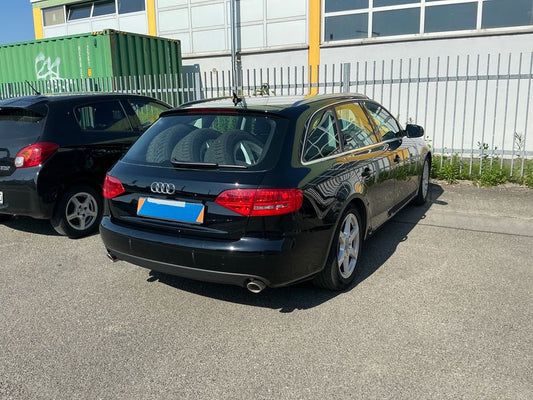 Audi A4 3.0 V6 TDI quattro Ambition 2010 – снимка 2