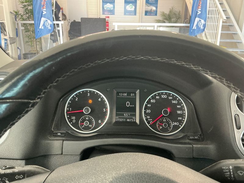 Volkswagen Tiguan 2.0 TDI Sport & Style 4Motion 2012 – снимка 19