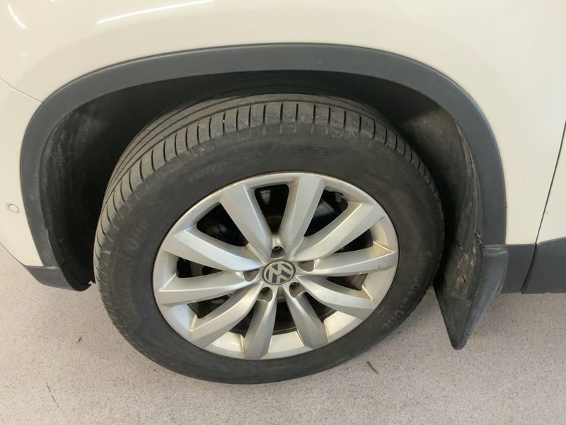 Volkswagen Tiguan 2.0 TDI Sport & Style 4Motion 2012 – снимка 3