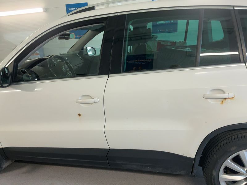 Volkswagen Tiguan 2.0 TDI Sport & Style 4Motion 2012 – снимка на щета 4