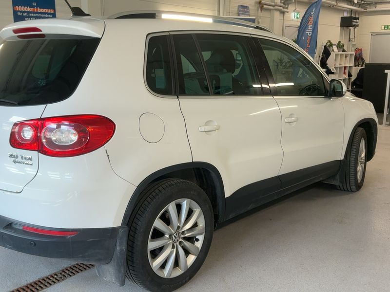 Volkswagen Tiguan 2.0 TDI Sport & Style 4Motion 2012 – снимка на щета 8