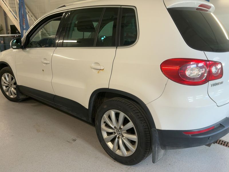 Volkswagen Tiguan 2.0 TDI Sport & Style 4Motion 2012 – снимка на щета 6