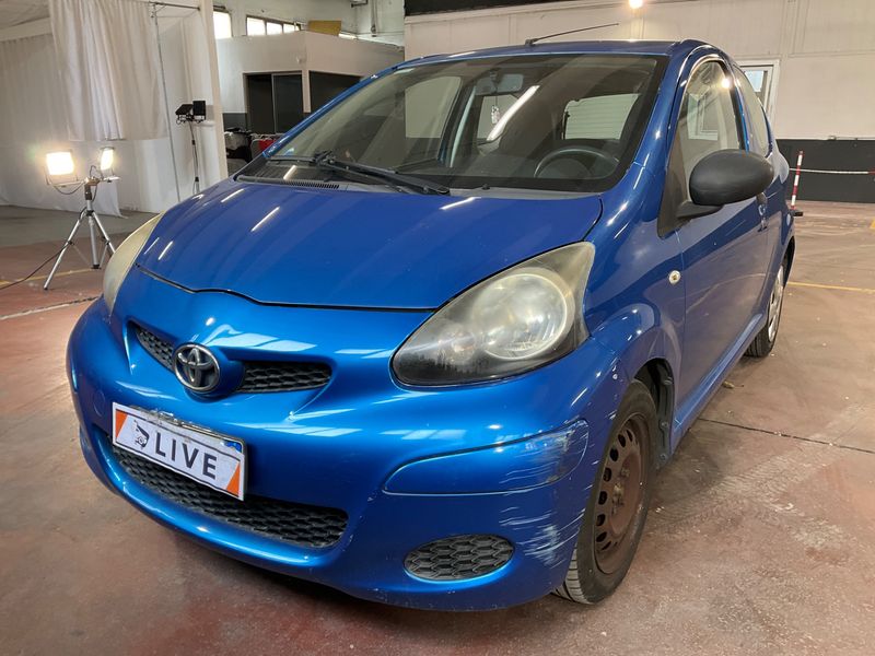 Toyota Aygo 1.0 Now 2011 – снимка 1