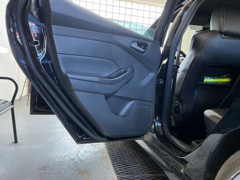 Ford Focus 2.0 TDCi ST 2017 – снимка 34