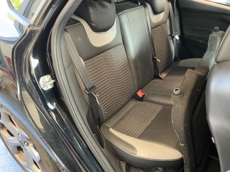 Ford Focus 2.0 TDCi ST 2017 – снимка 38