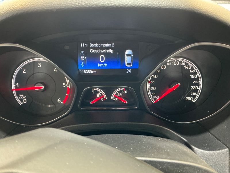 Ford Focus 2.0 TDCi ST 2017 – снимка 19