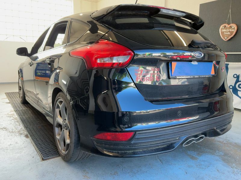 Ford Focus 2.0 TDCi ST 2017 – снимка 6