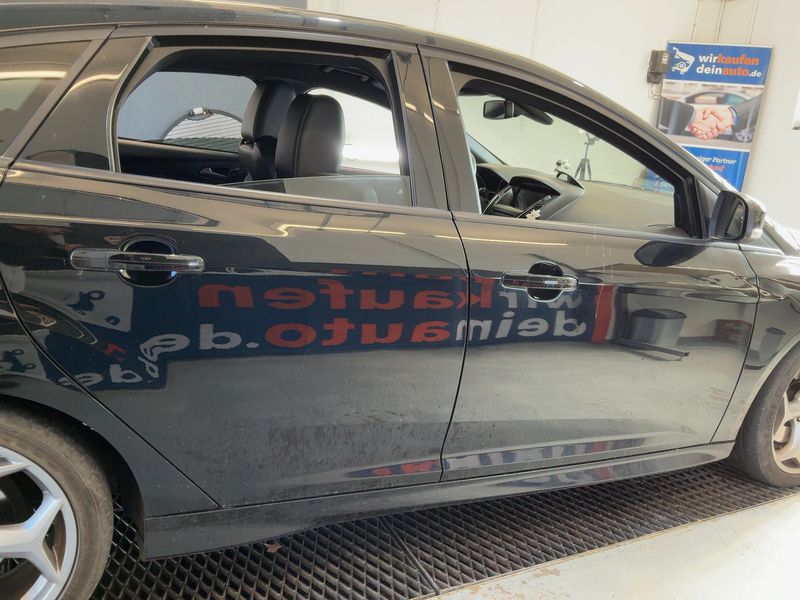 Ford Focus 2.0 TDCi ST 2017 – снимка 10