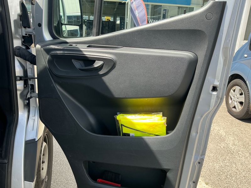 Mercedes-Benz Sprinter 315 CDI Kasten L2 2021 – снимка 28