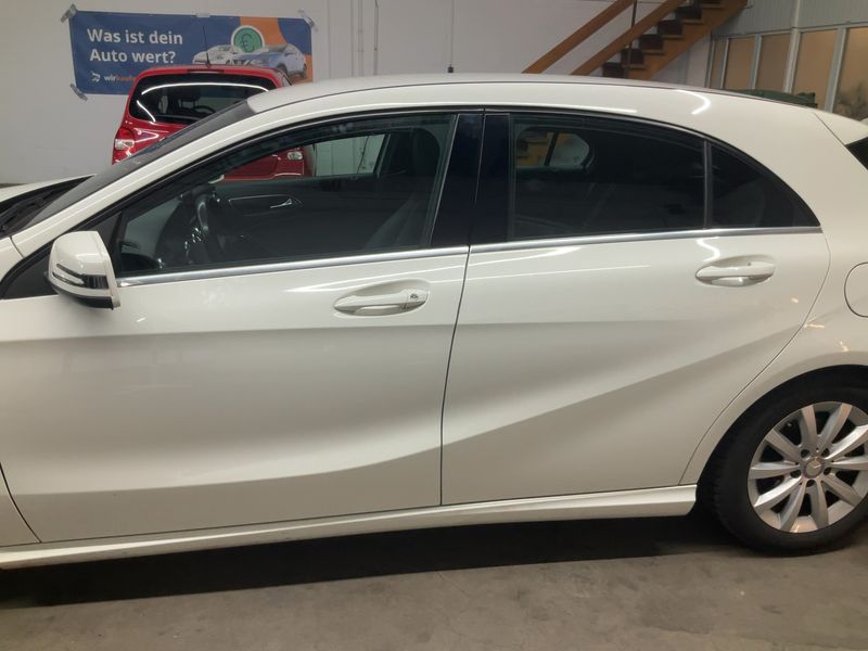 Mercedes-Benz A-Klasse A 180 BlueEfficiency Style 2015 – снимка 4