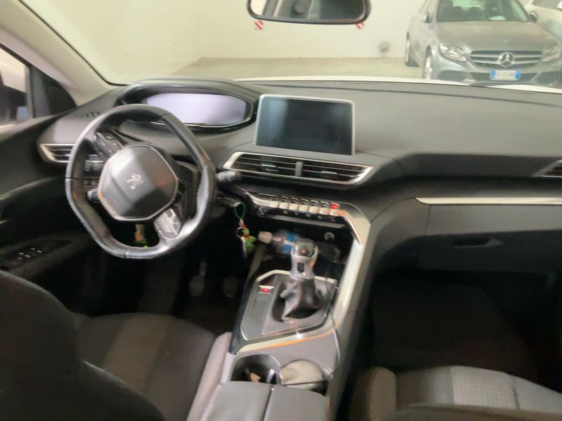 Peugeot 5008 1.5 Blue-HDi Active 2018 – снимка 17