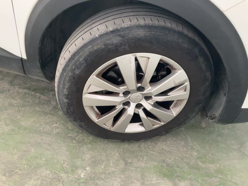 Peugeot 5008 1.5 Blue-HDi Active 2018 – снимка 11