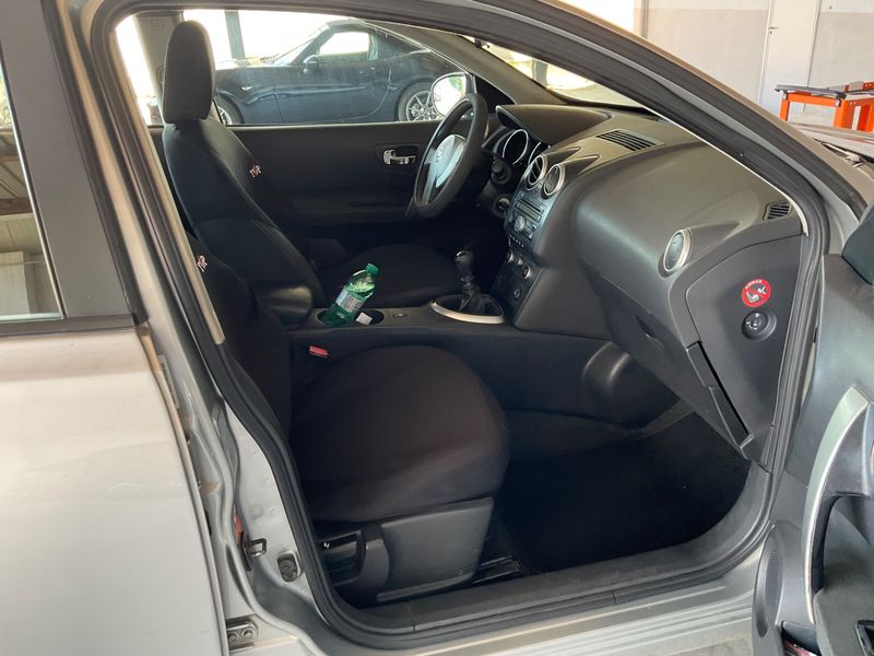 Nissan Qashqai 1.5 dCi Acenta 2009 – снимка 4