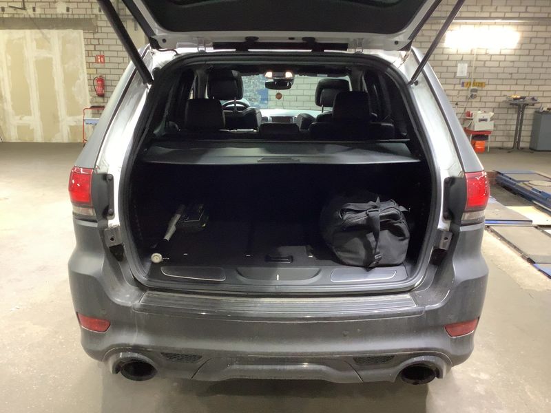 Jeep Grand Cherokee 6.4 V8 HEMI SRT 2018 – снимка 15