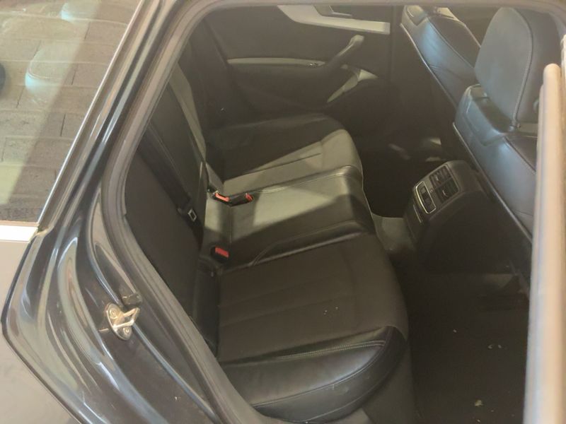 Audi A4 2.0 TDI S line 2016 – снимка 19