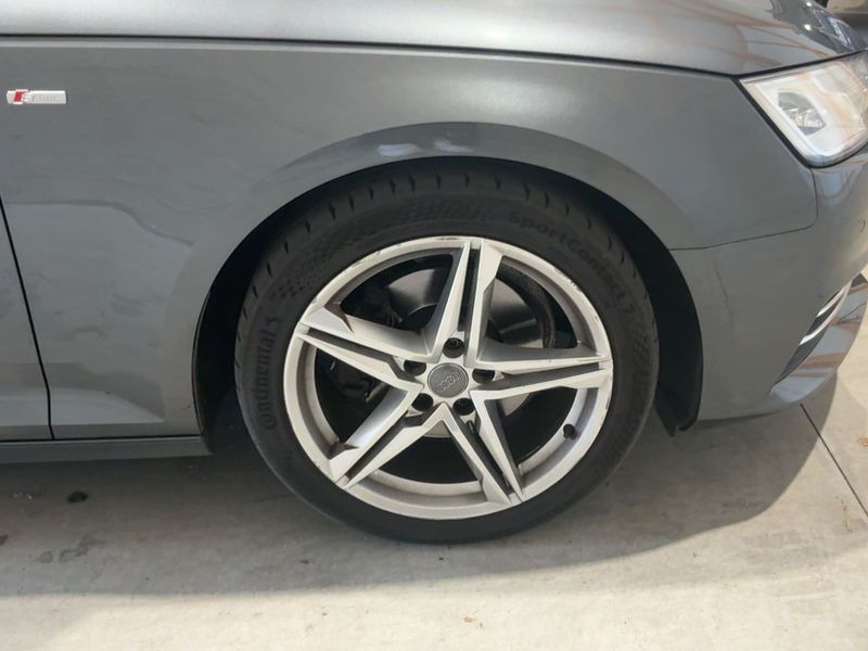Audi A4 2.0 TDI S line 2016 – снимка 11