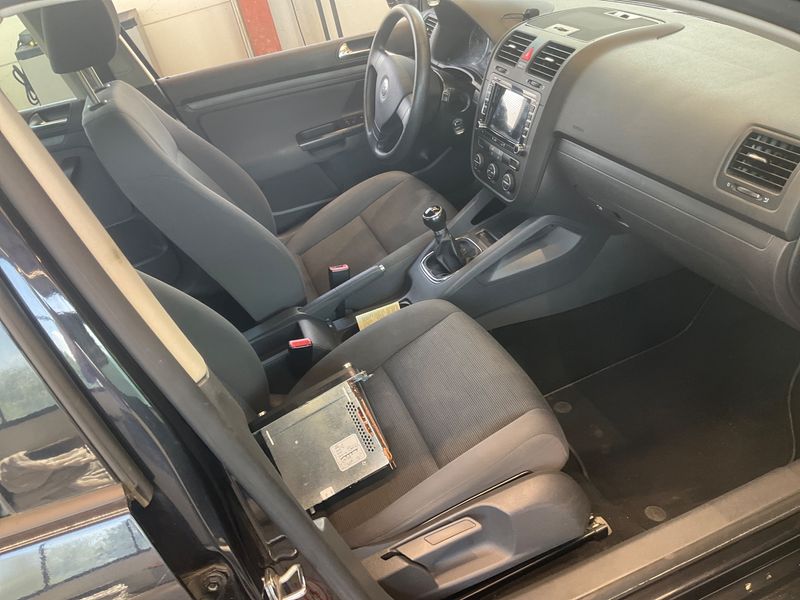 Volkswagen Golf V 1.6 Edition 2008 – снимка 3