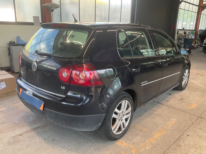 Volkswagen Golf V 1.6 Edition 2008 – снимка 2