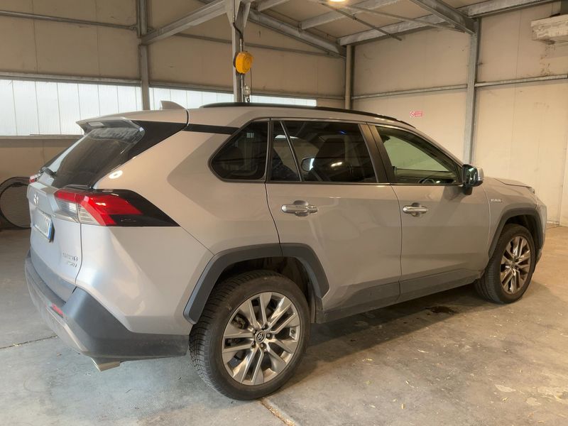 Toyota RAV 4 2.5 Hybrid 4x4 Lounge 2022 – снимка 8