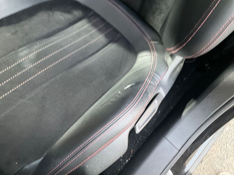 Peugeot 308 2.0 Blue-HDi GT 2019 – снимка 26