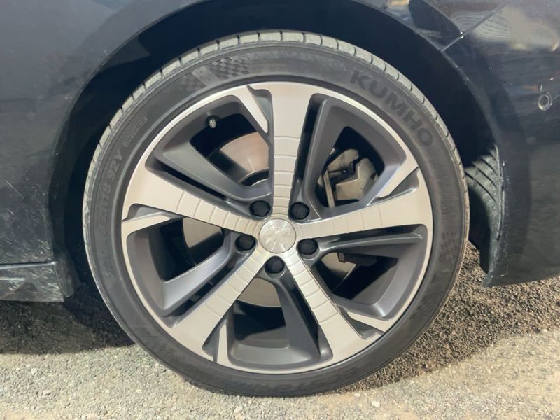 Peugeot 308 2.0 Blue-HDi GT 2019 – снимка 11