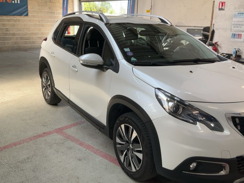 Peugeot 2008 1.2 PureTech Allure 2017 – снимка 12