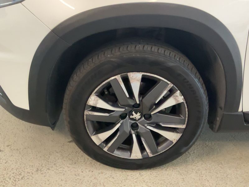 Peugeot 2008 1.2 PureTech Allure 2017 – снимка 3