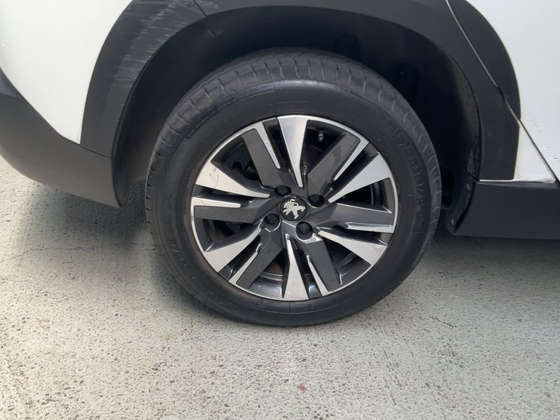 Peugeot 2008 1.2 PureTech Allure 2017 – снимка 9