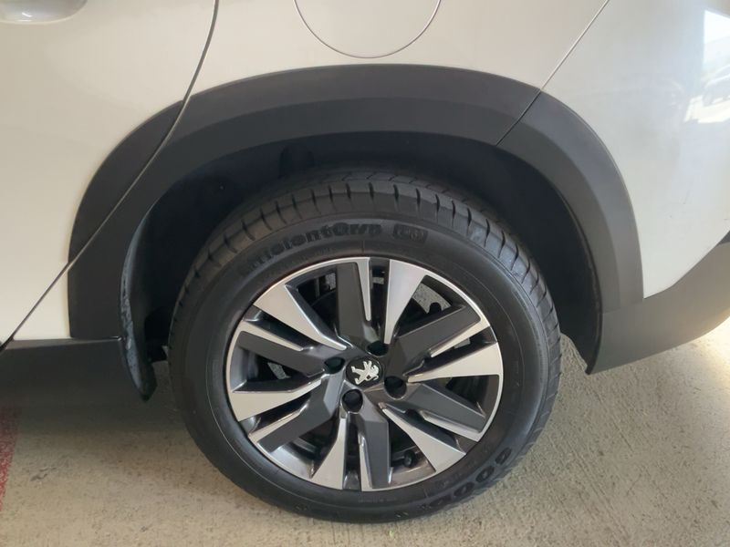 Peugeot 2008 1.2 PureTech Allure 2017 – снимка 5