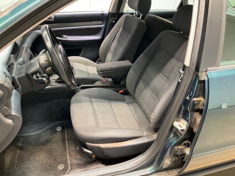 Audi A4 1.6 1996 – снимка 3