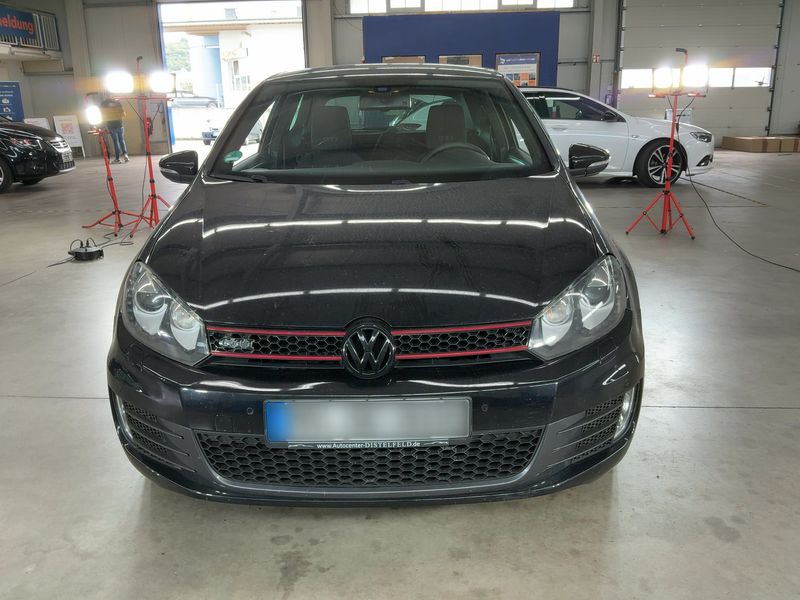 Volkswagen Golf VI 2.0 TSI GTI 2011 – снимка 14