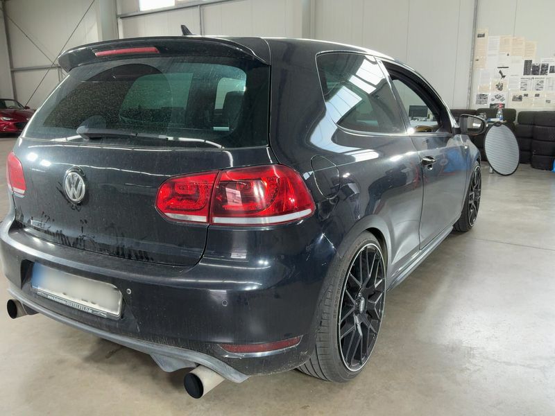 Volkswagen Golf VI 2.0 TSI GTI 2011 – снимка 8