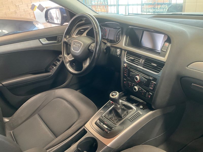 Audi A4 2.0 TDI Advanced Edition 2012 – снимка 27