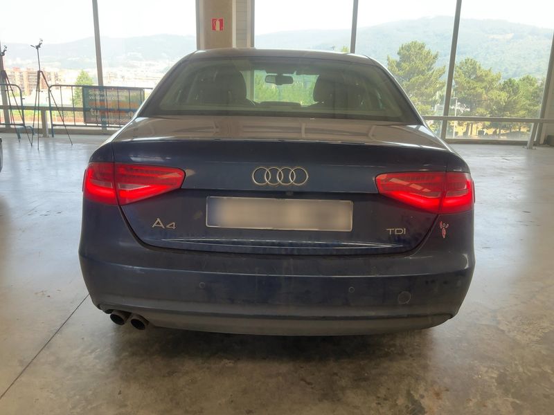 Audi A4 2.0 TDI Advanced Edition 2012 – снимка 7