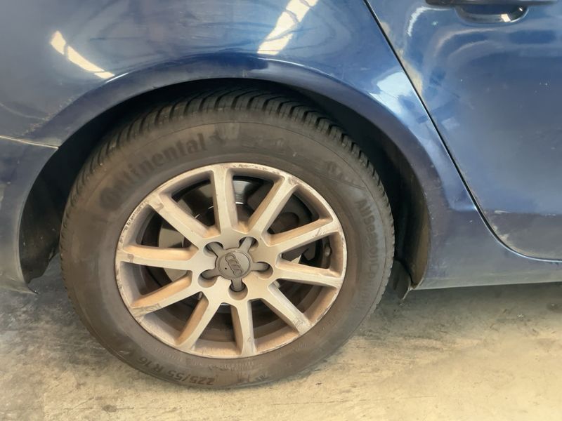 Audi A4 2.0 TDI Advanced Edition 2012 – снимка 9