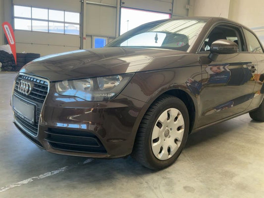Audi A1 1.6 TDI Attraction 2014 – снимка 2
