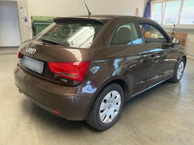 Audi A1 1.6 TDI Attraction 2014 – снимка 8