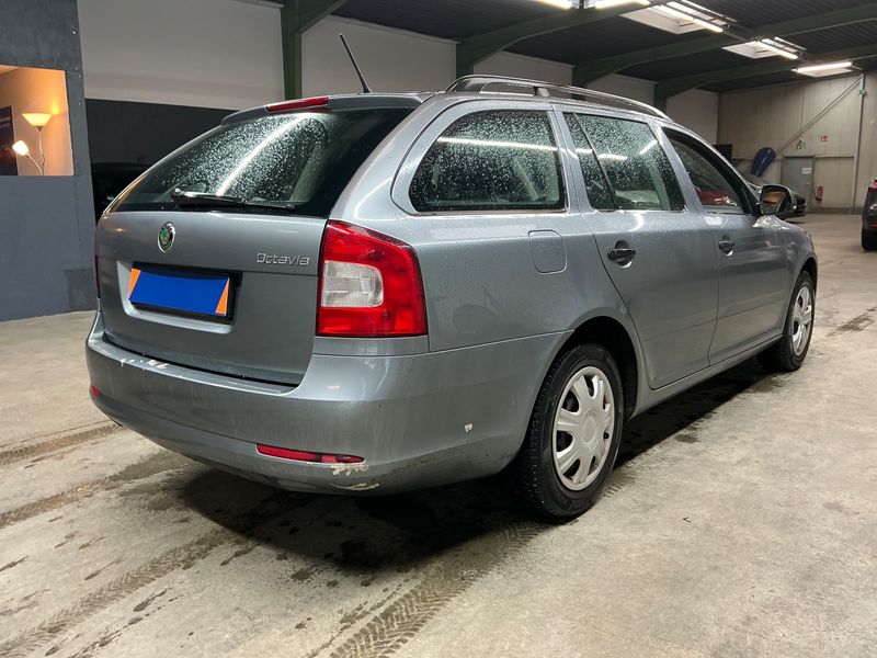 Skoda Octavia 1.2 TSI Fun 2012 – снимка 2
