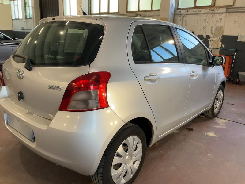 Toyota Yaris 1.0 VVT-i 2008 – снимка 8