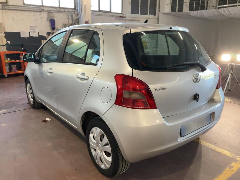 Toyota Yaris 1.0 VVT-i 2008 – снимка 6
