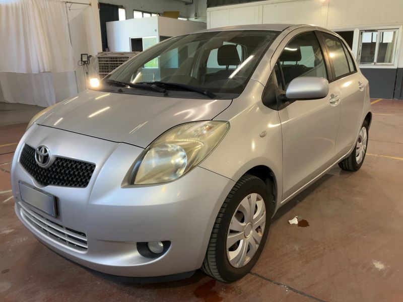 Toyota Yaris 1.0 VVT-i 2008 – снимка 1